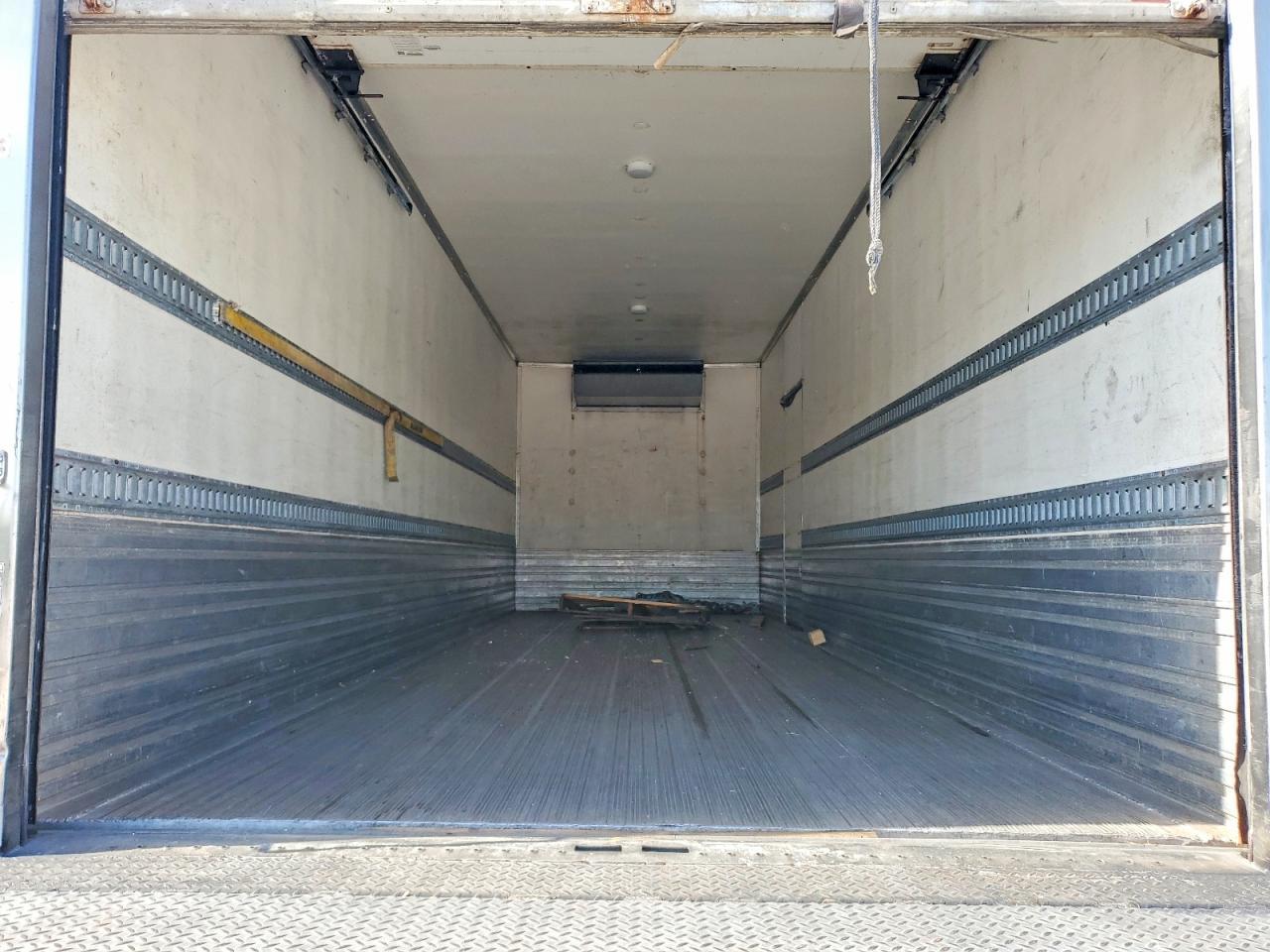 2014 Frht - Freightliner 2014 Freightliner Business Class M2 Refrigerated B