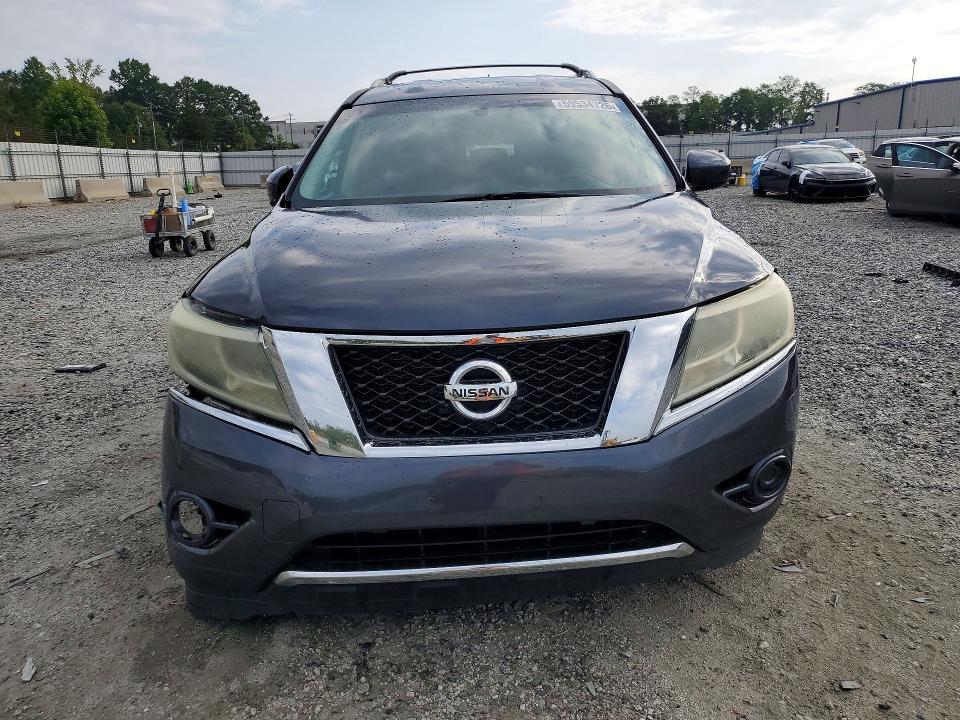 2014 Nissan Pathfinder sv