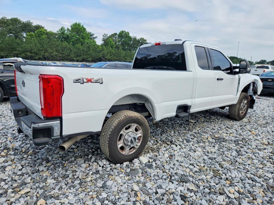 2025 Ford F350 Super Duty