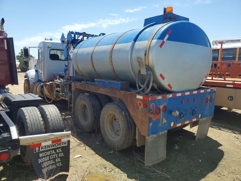 2015 Peterbilt 348 Fuel Truck