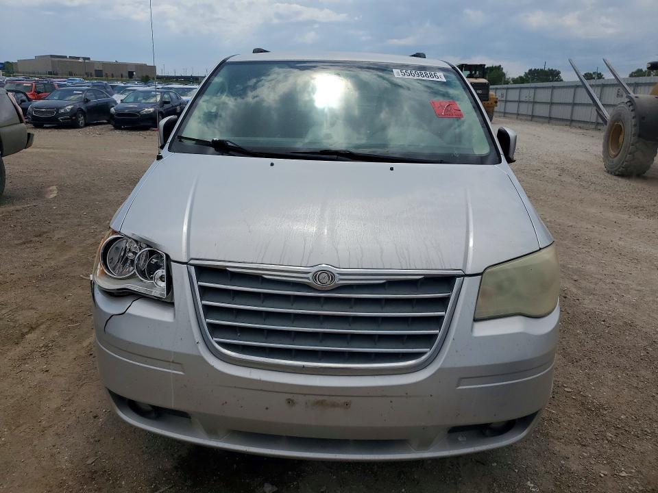 2010 Chrysler Town & Country Touring