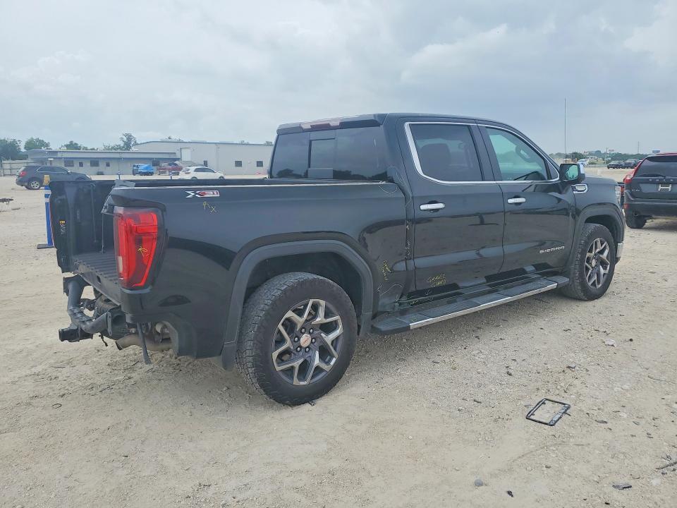 2022 GMC Sierra K1500 SLT