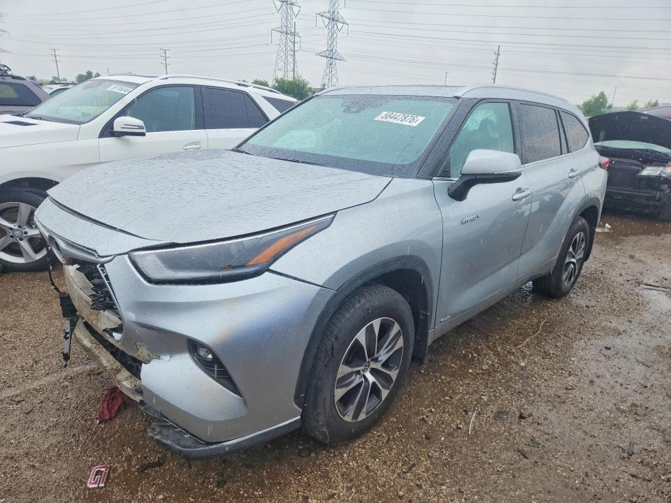 2021 Toyota Highlander Hybrid xle