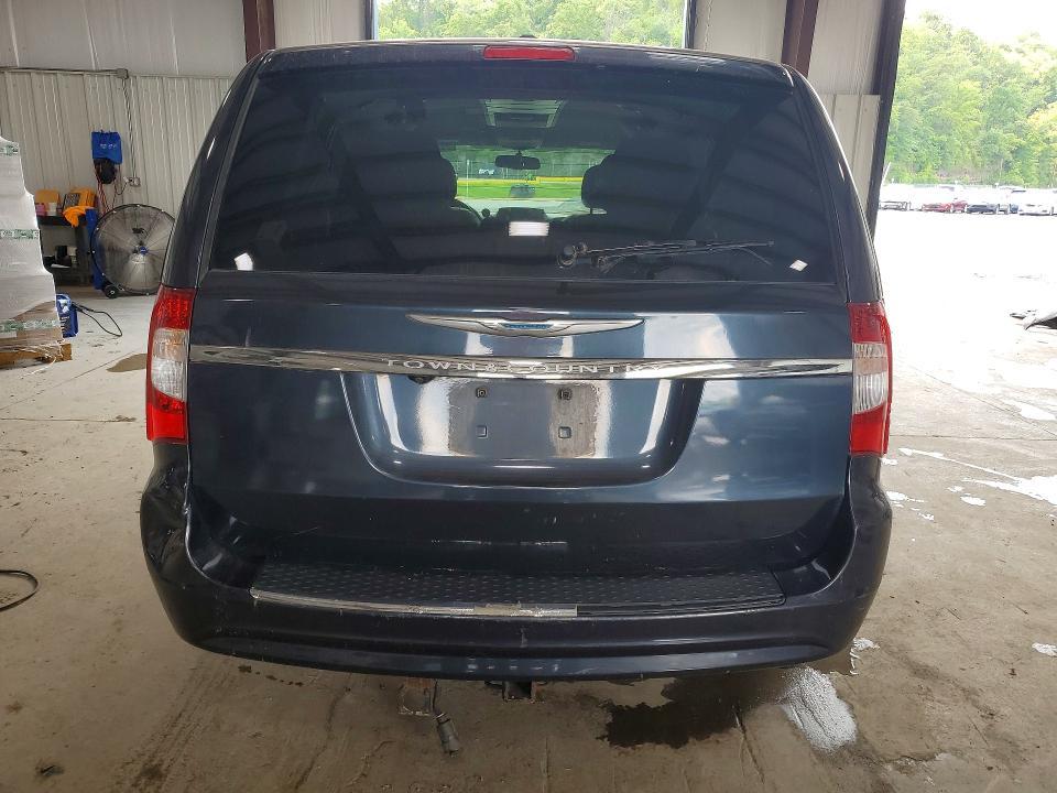 2013 Chrysler Town & Country Touring