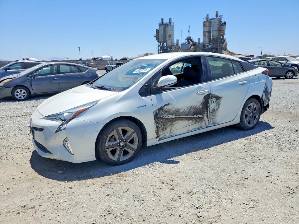 2018 Toyota Prius Three Touring