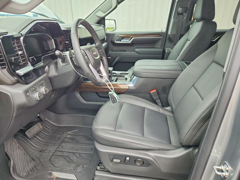 2026 GMC Sierra K1500 Elevation