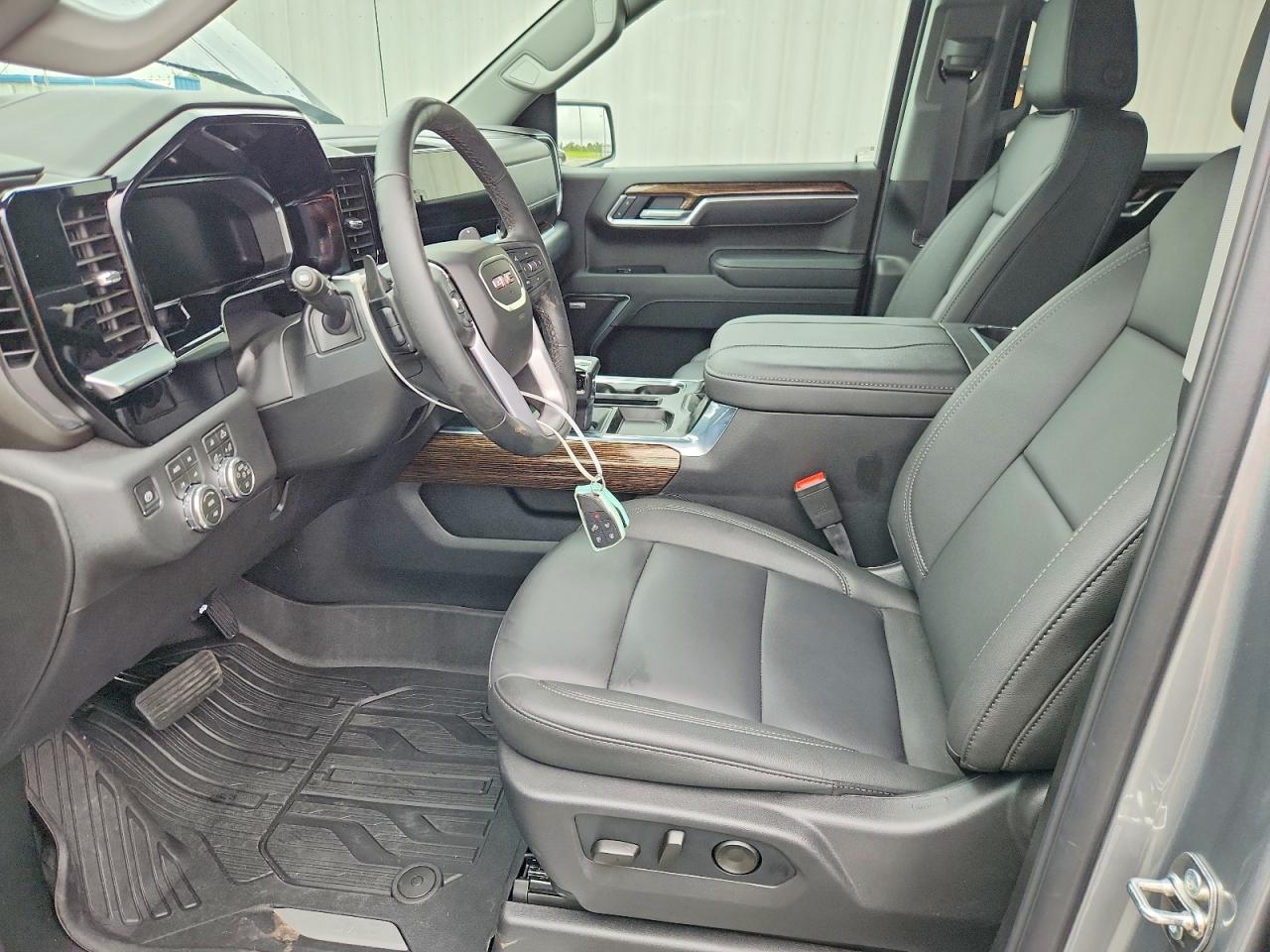 2026 GMC Sierra K1500 Elevation