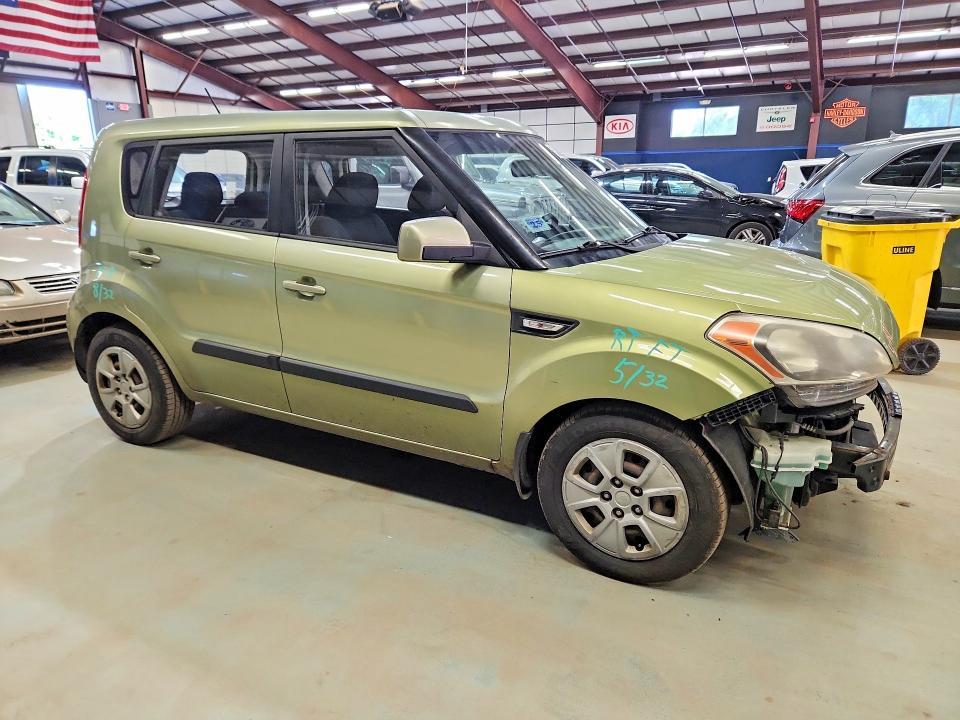 2013 KIA Soul Base