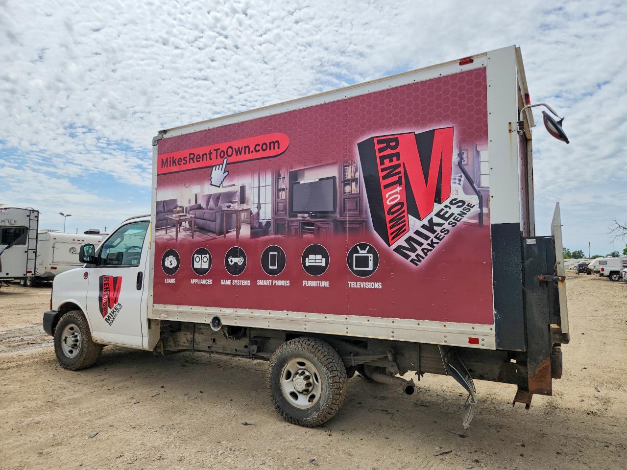 2016 Chevrolet Express BOX Truck