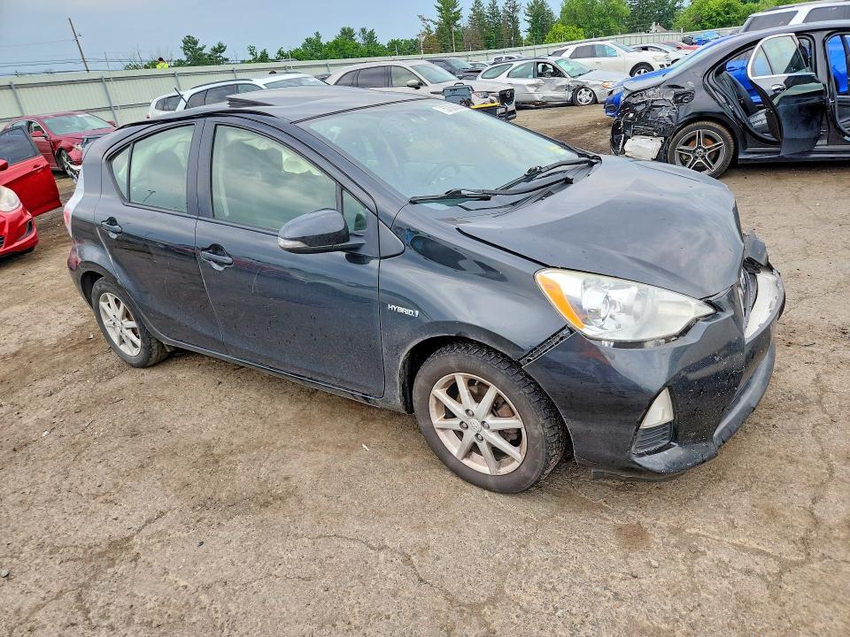 2014 Toyota Prius c Three