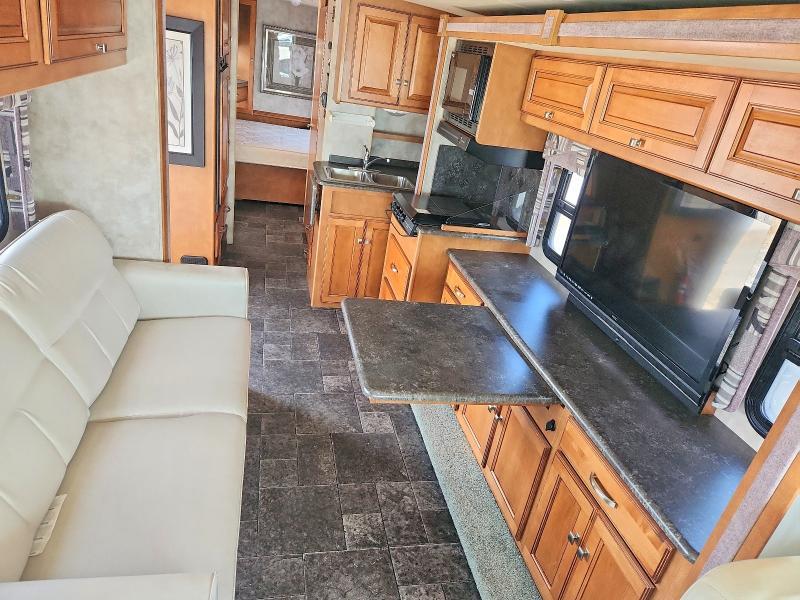 2013 Itasca Sunstar rv
