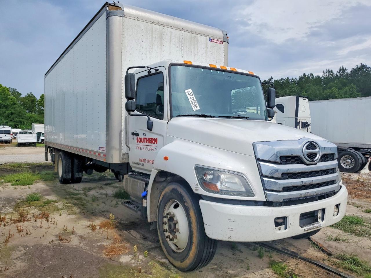 2021 Hino Hino L6