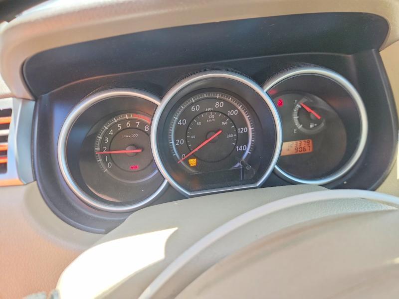 2011 Nissan Versa 1.8 s
