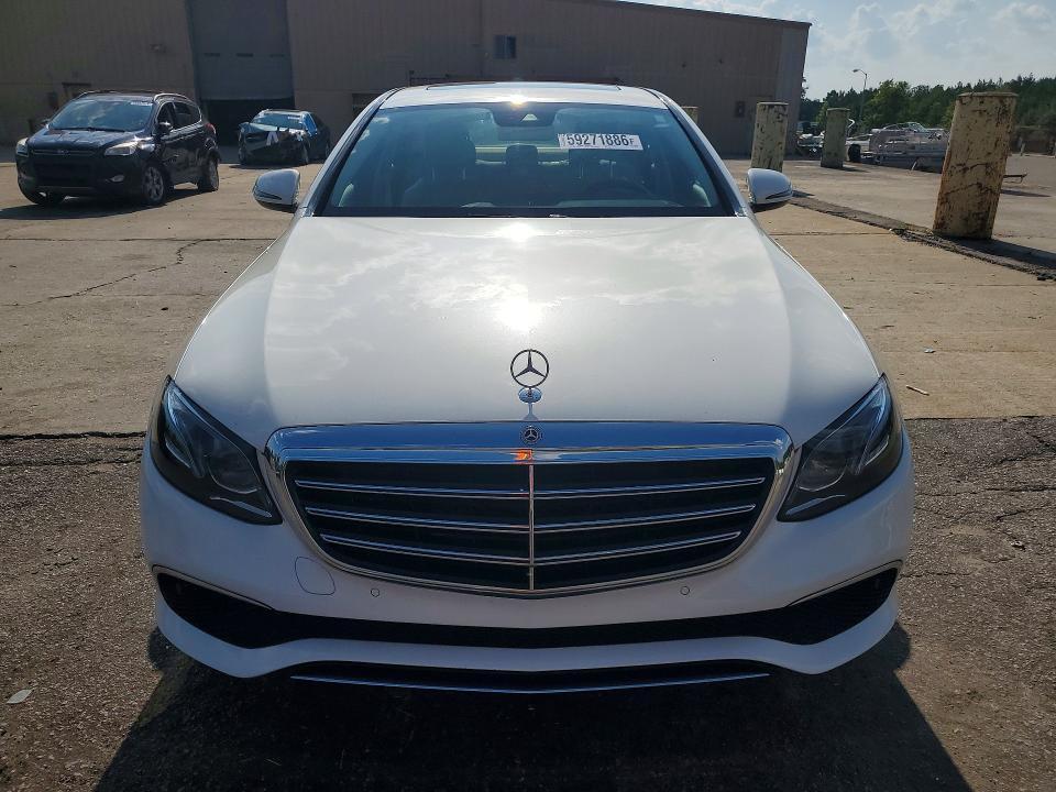 2017 Mercedes-Benz E 300