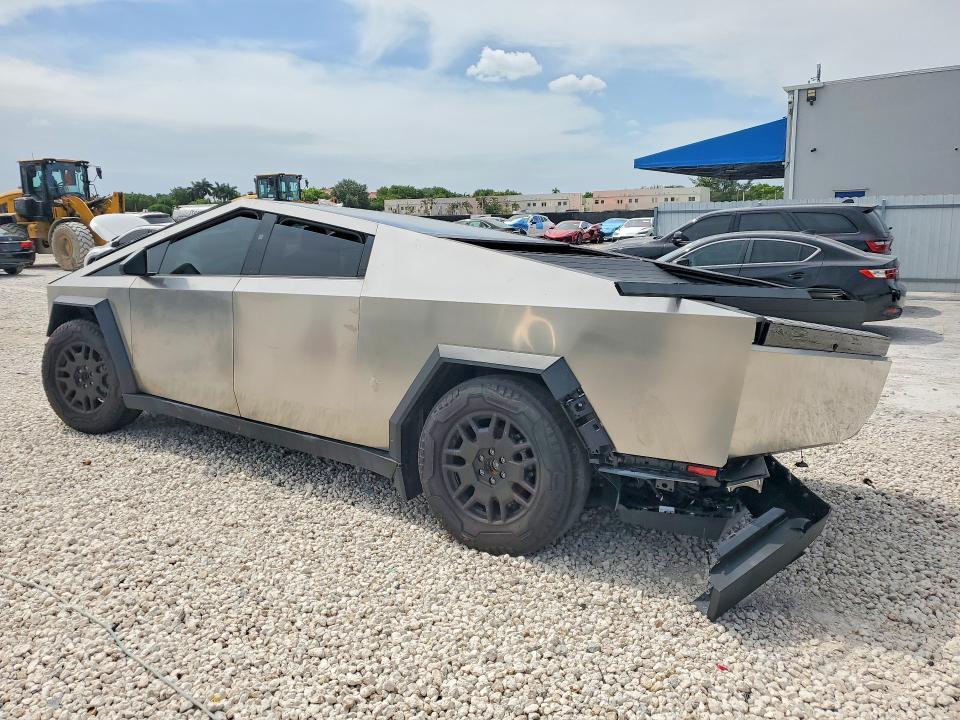2024 Tesla Cybertruck