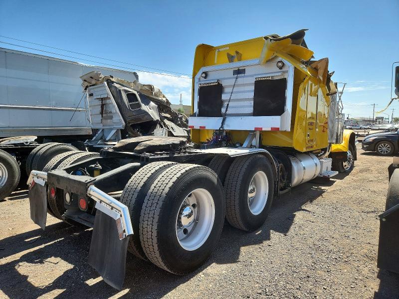 2001 Peterbilt 379 Semi Truck
