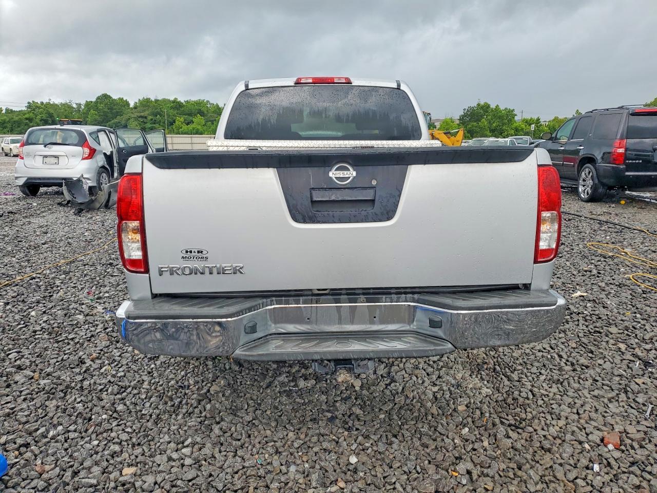2015 Nissan Frontier S