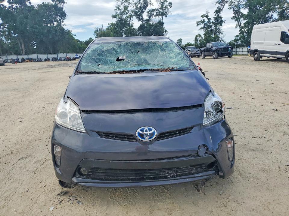2015 Toyota Prius two