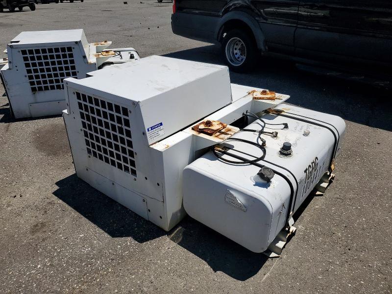 2013 Carrier 2013 Unkw 69ug15 Powerline Series-generator set