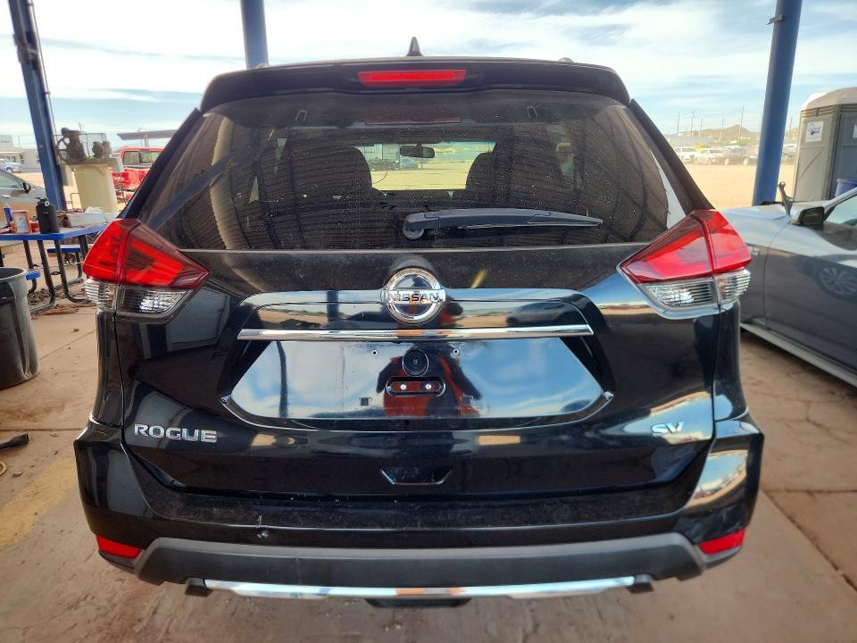 2017 Nissan Rogue sv