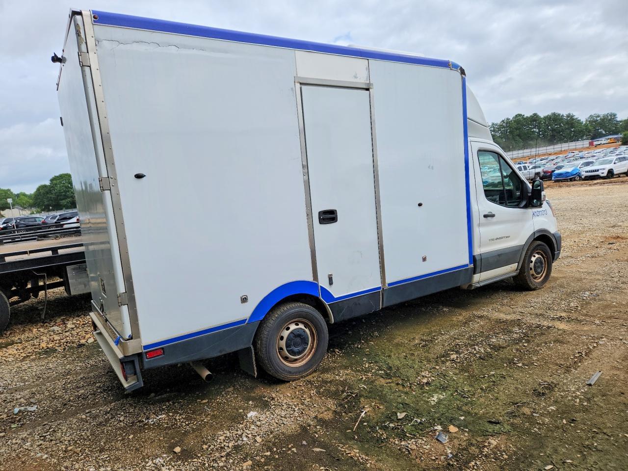 2022 Ford Transit 350 Delivery Truck