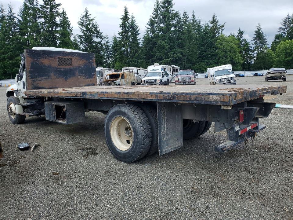 2005 International 4400 Flatbed Truck