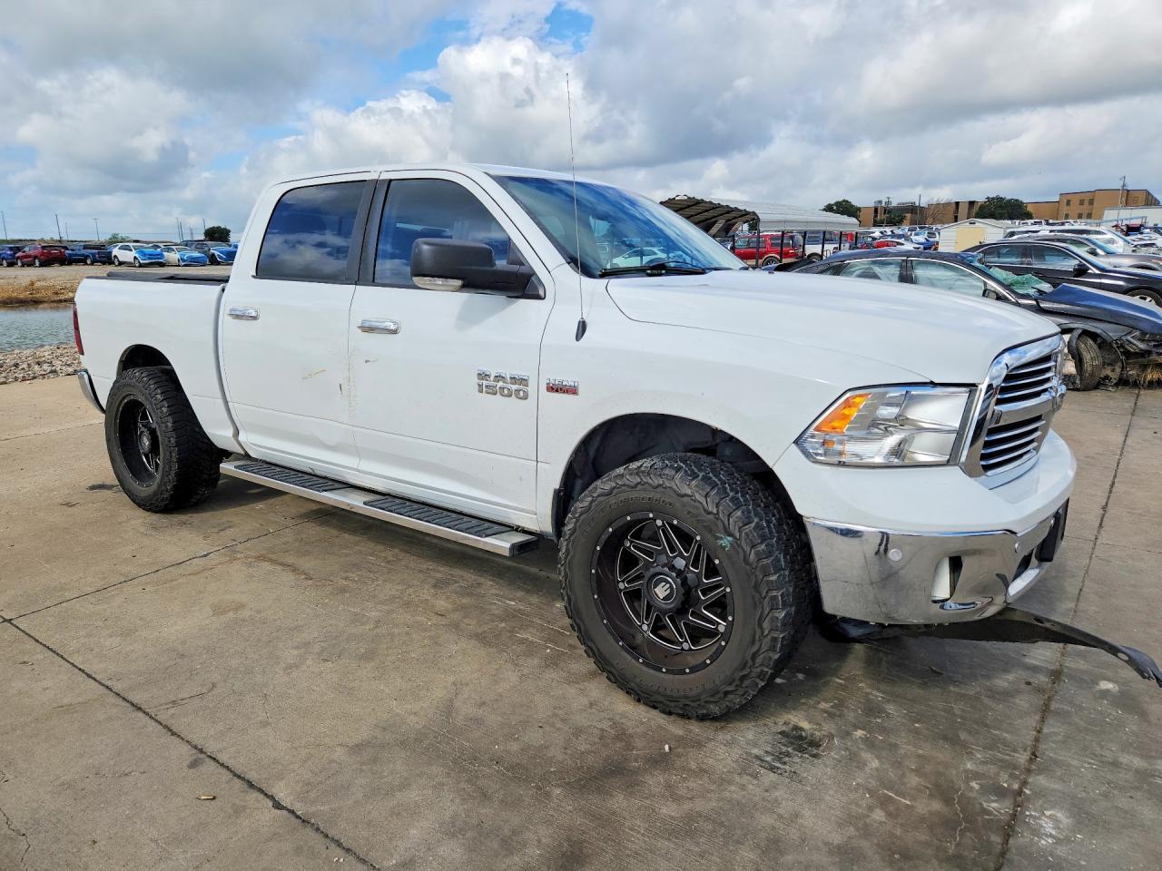 2015 Dodge RAM 1500 SLT