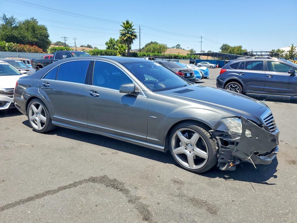 2012 Mercedes-Benz S 550