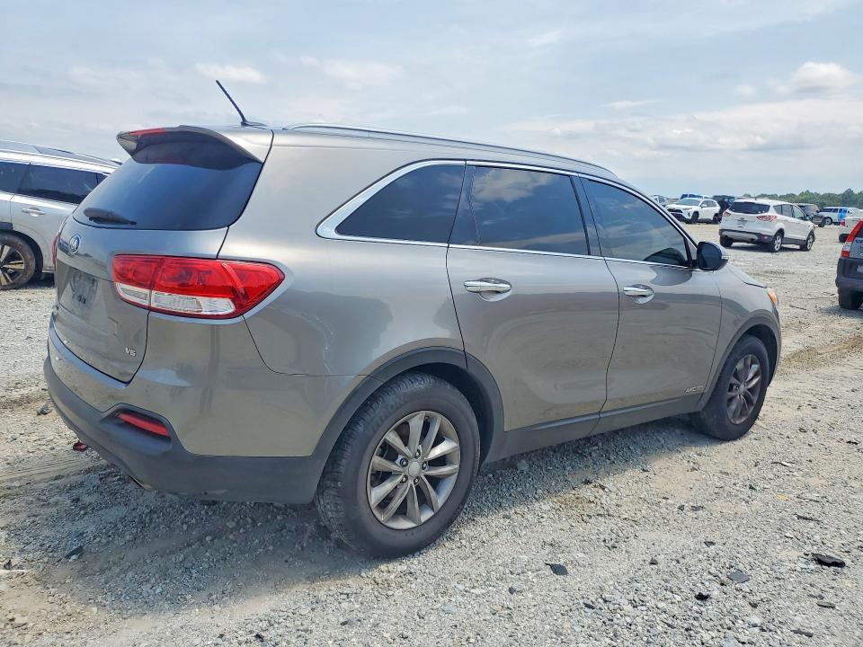 2016 KIA Sorento lx V6