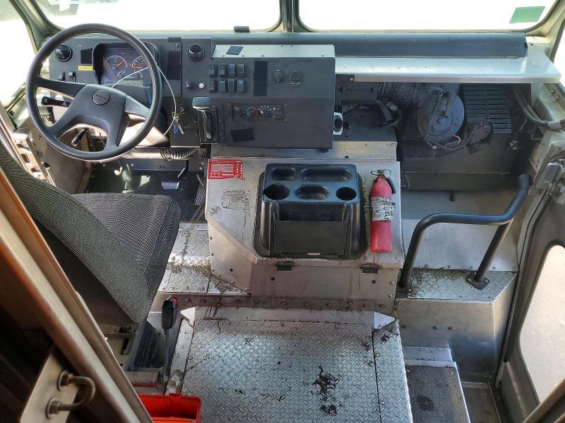 2021 Freightliner MT45G Chassis Delivery Truck