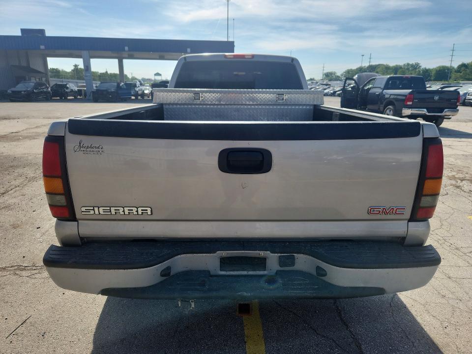2005 GMC New Sierra C1500