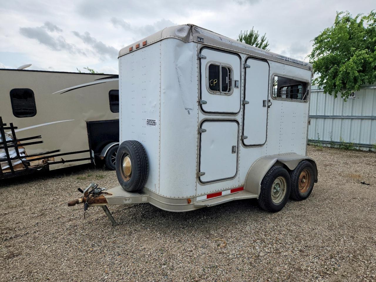 1991 Featherlite 1991 Hornet Livestock Trailer
