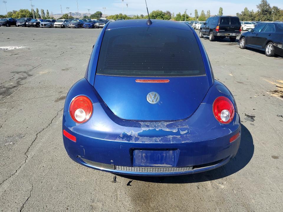 2008 Volkswagen New Beetle s