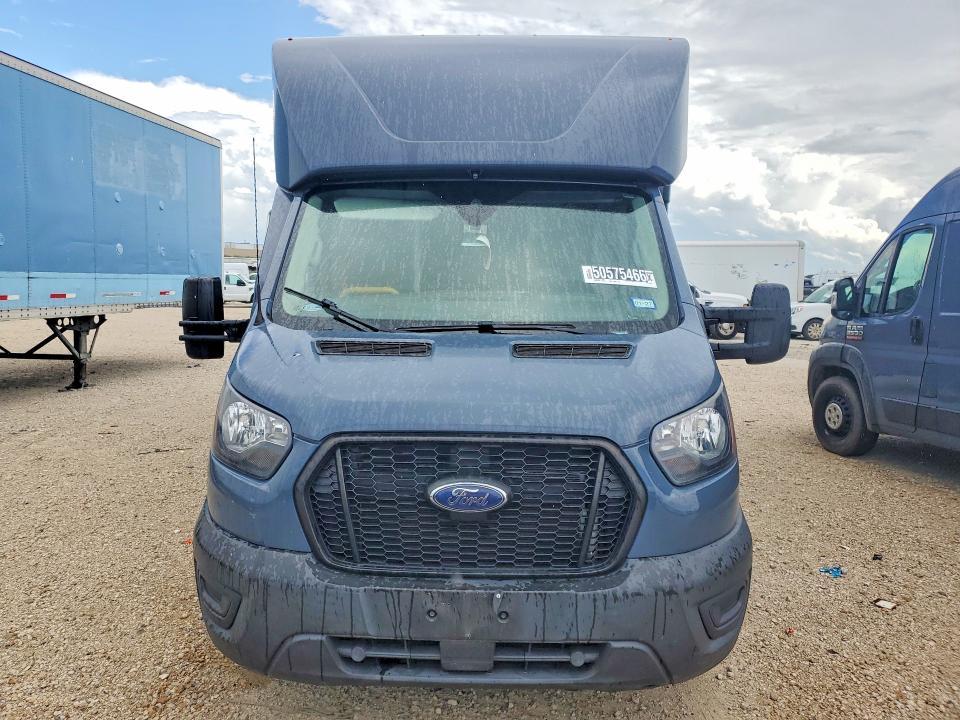2021 Ford Transit Delivery Truck