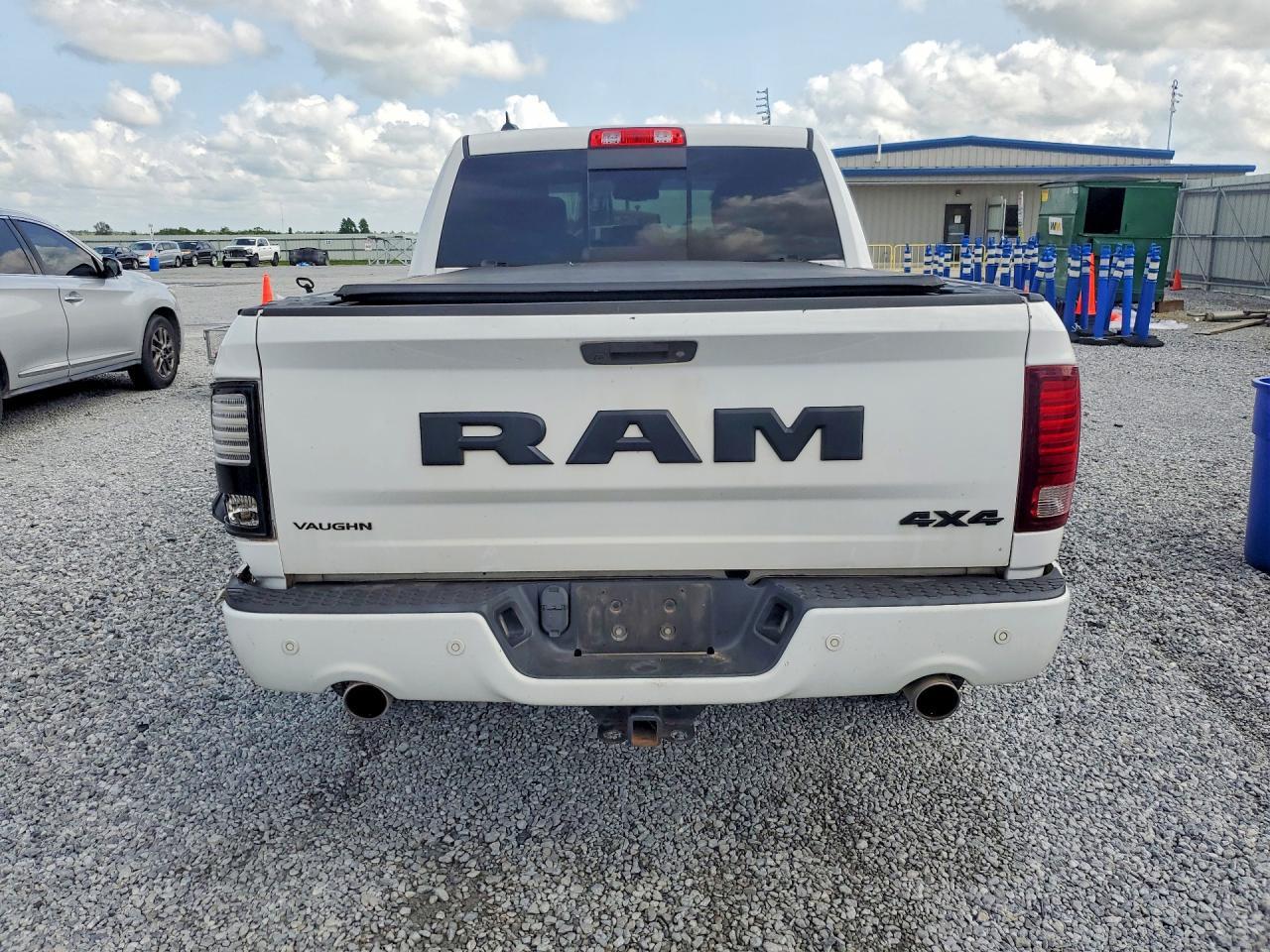2017 Dodge RAM 1500 Sport