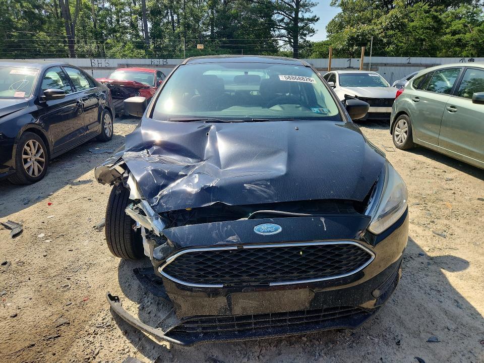 2017 Ford Focus s