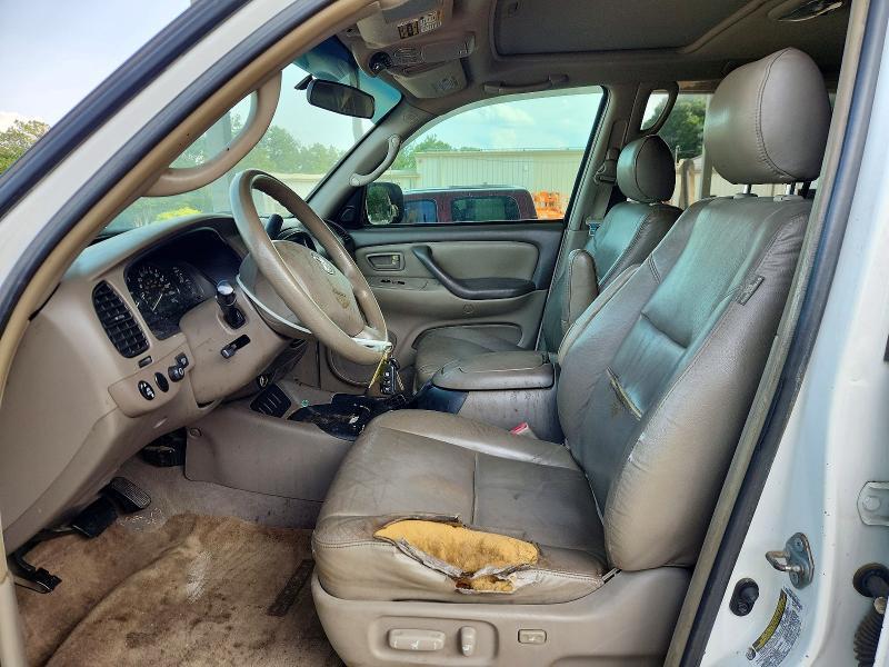 2005 Toyota Sequoia SR5