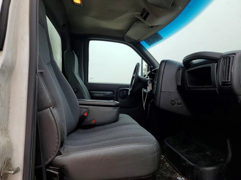 2004 Chevrolet C7500 C7c042