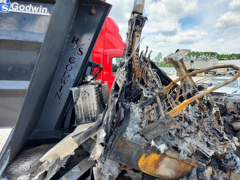 2025 Peterbilt 567 Dump Truck