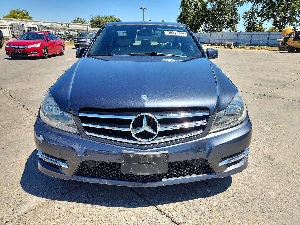 2014 Mercedes-Benz C 250