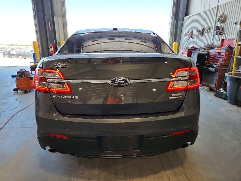 2016 Ford Taurus sel
