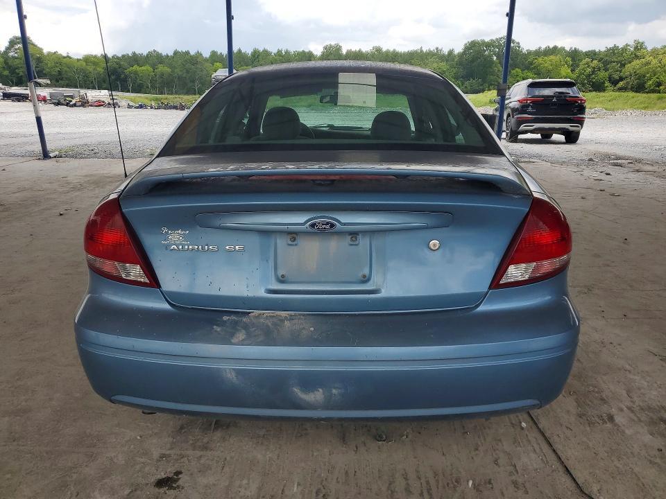 2005 Ford Taurus se