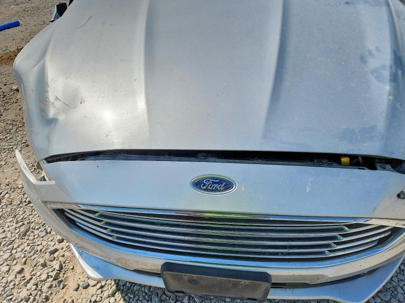 2018 Ford Fusion Titanium/platinum hev