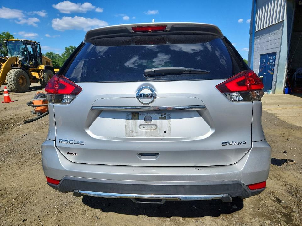 2018 Nissan Rogue sv