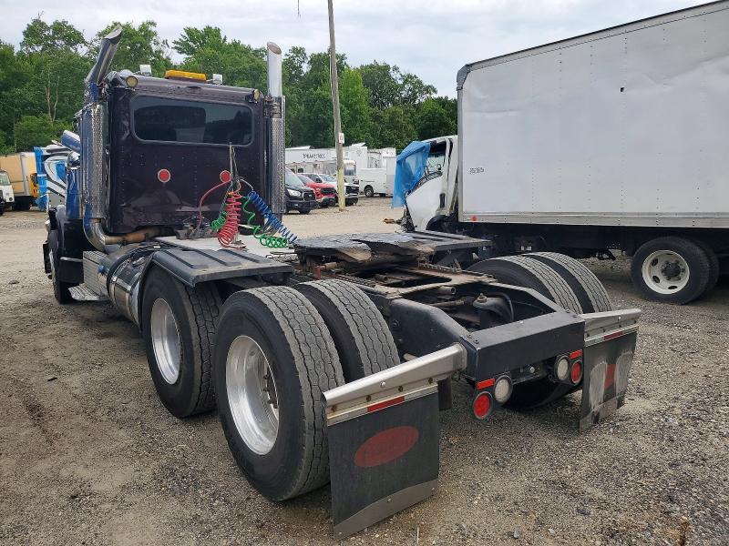 2015 Peterbilt 389