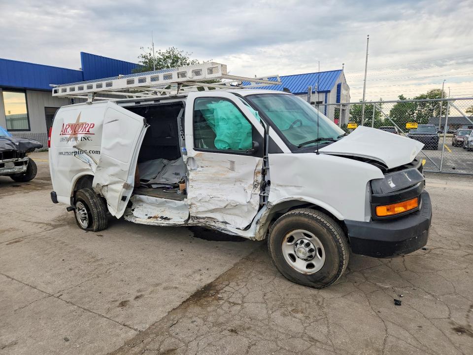 2021 Chevrolet Express G2500