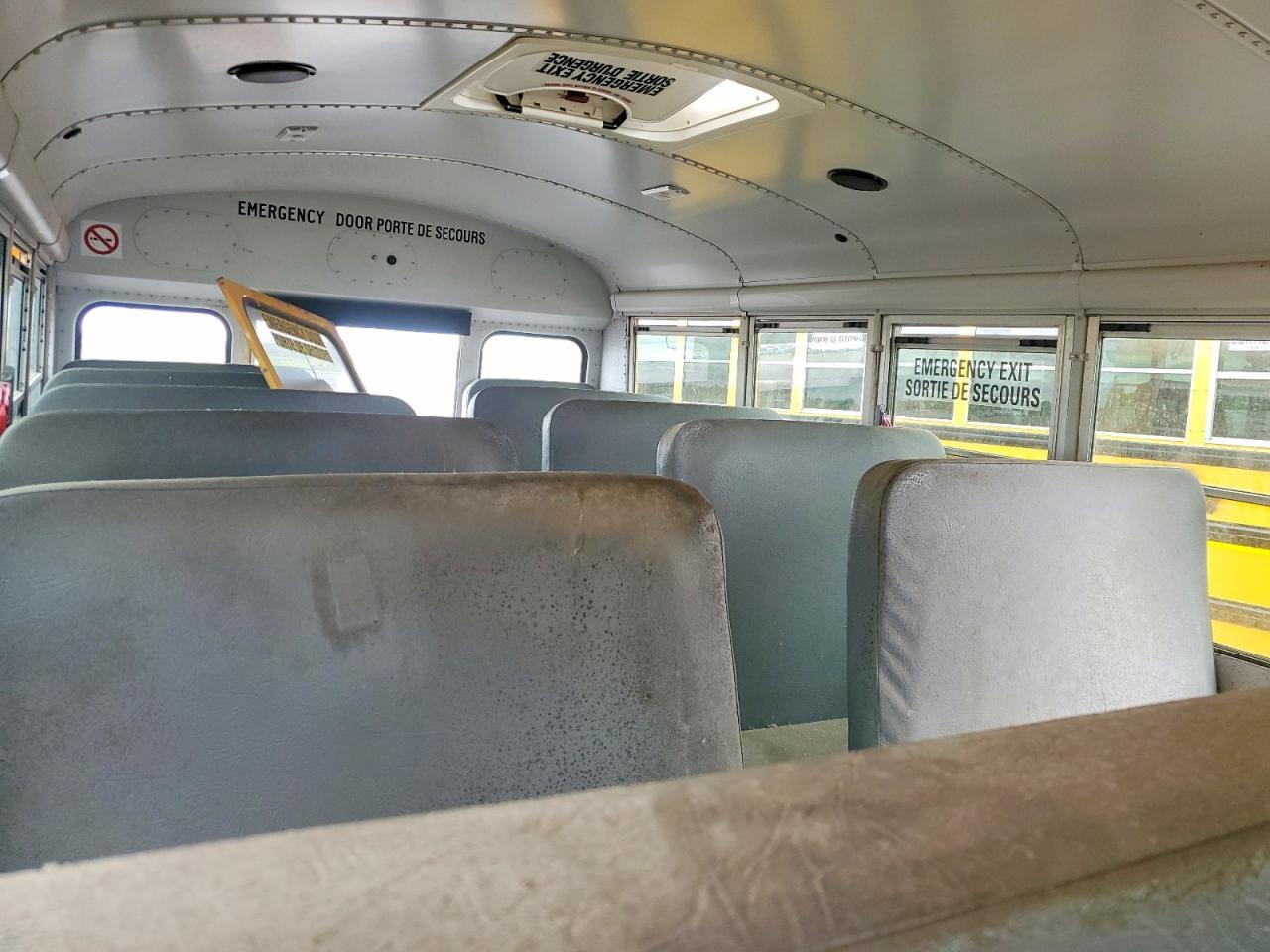 2010 Chevrolet Express CU-School Bus
