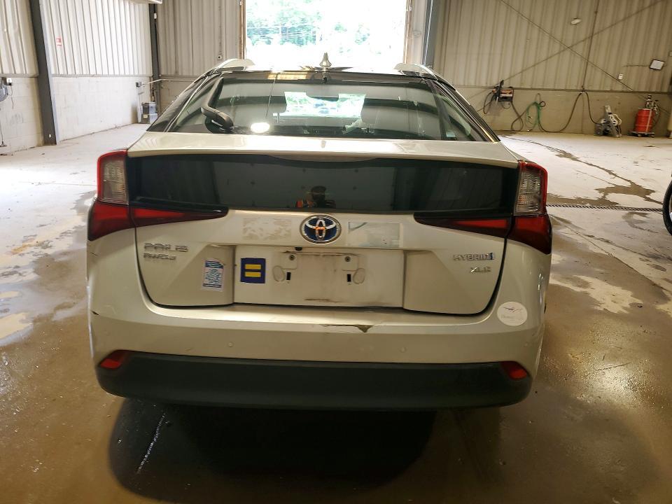 2019 Toyota Prius xle Awd-e