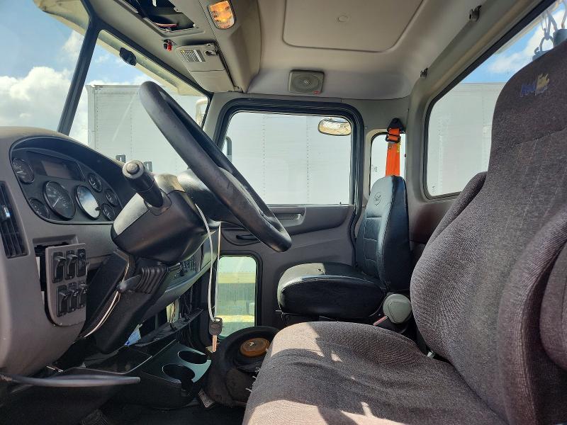 2019 Peterbilt 348 Semi Truck