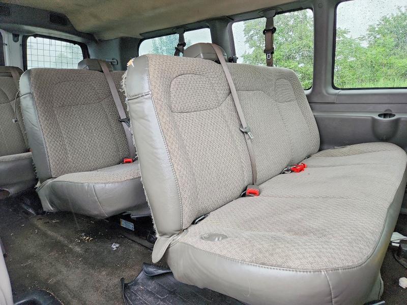 2019 Chevrolet Express G2500 lt